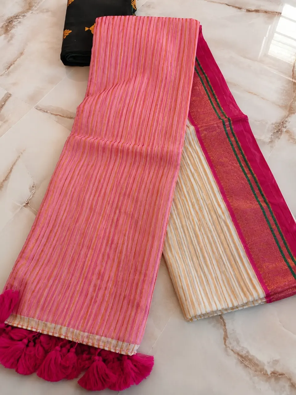 Mul Cotton Saree – Vaira Oosi Pattern with Contrast Border & Blouse
