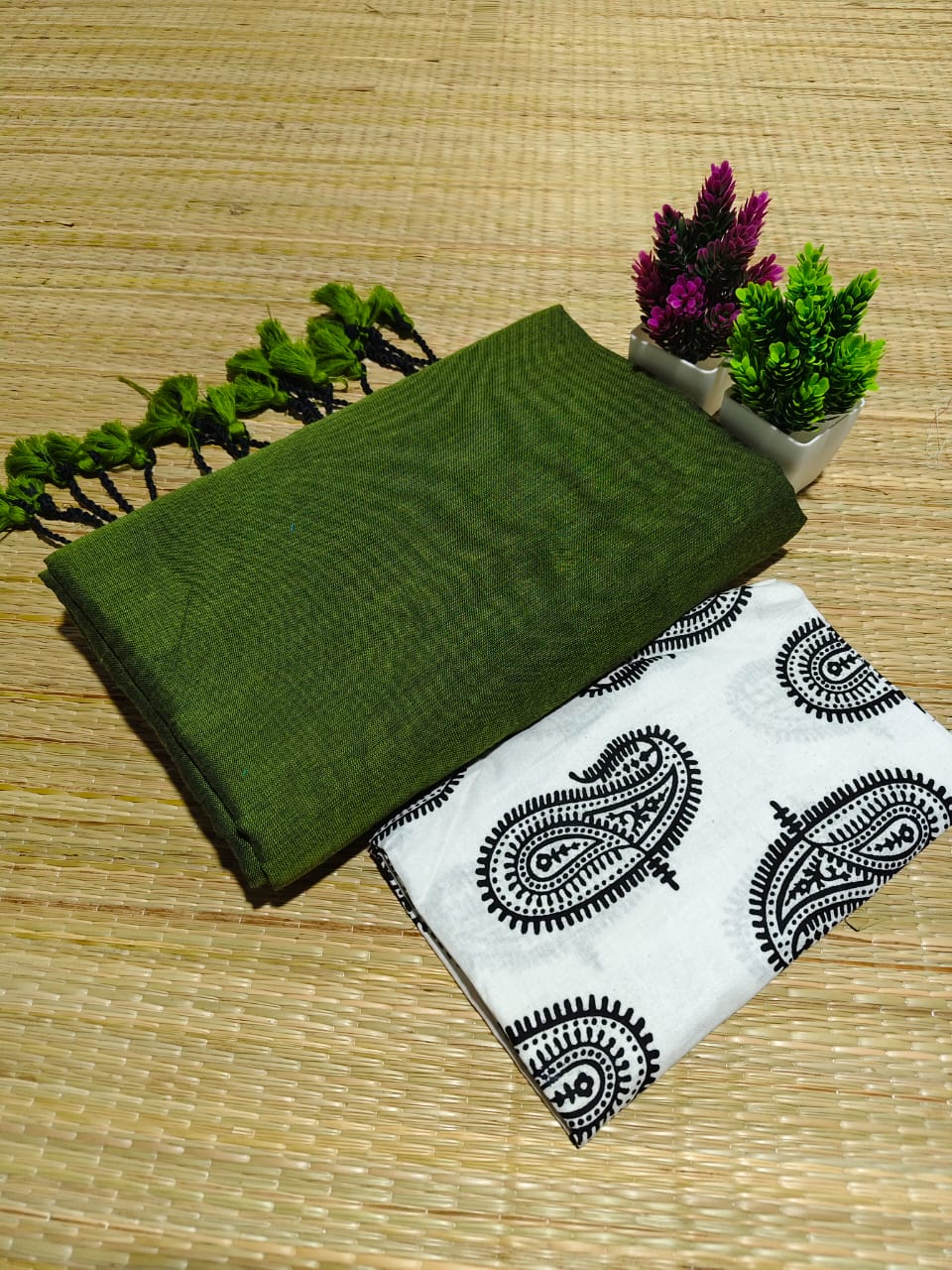 Plain Khadi Cotton Saree with Kalamkari Blouse – Running Blouse Included