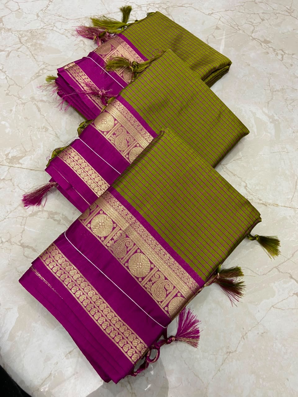 Soft Silk Saree – Checked pattern in Vintage style with rettapetta style border