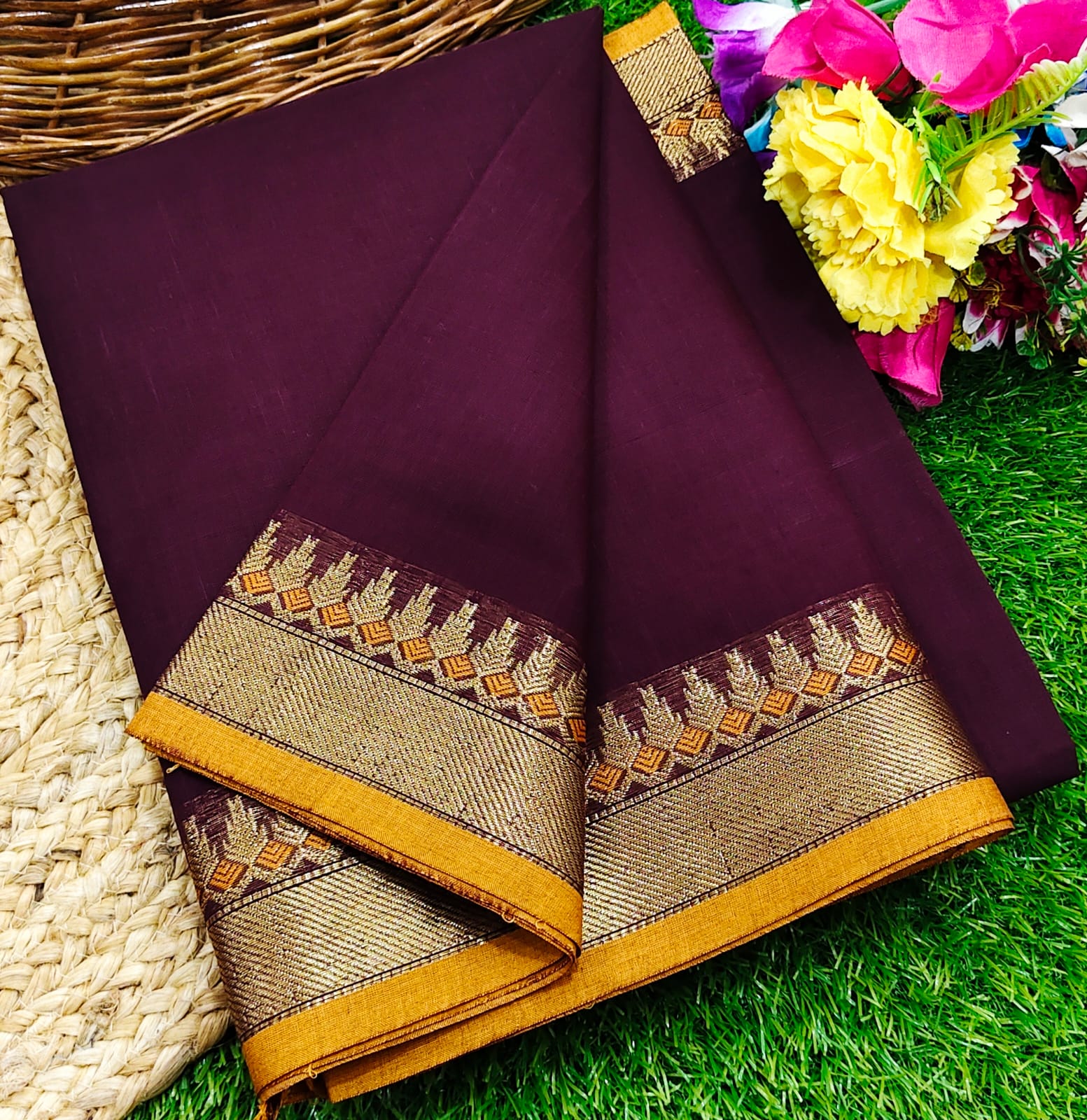 Kanchi Cotton Saree – Traditional and contemporary Zari Border with Striped Pallu & Running blouse