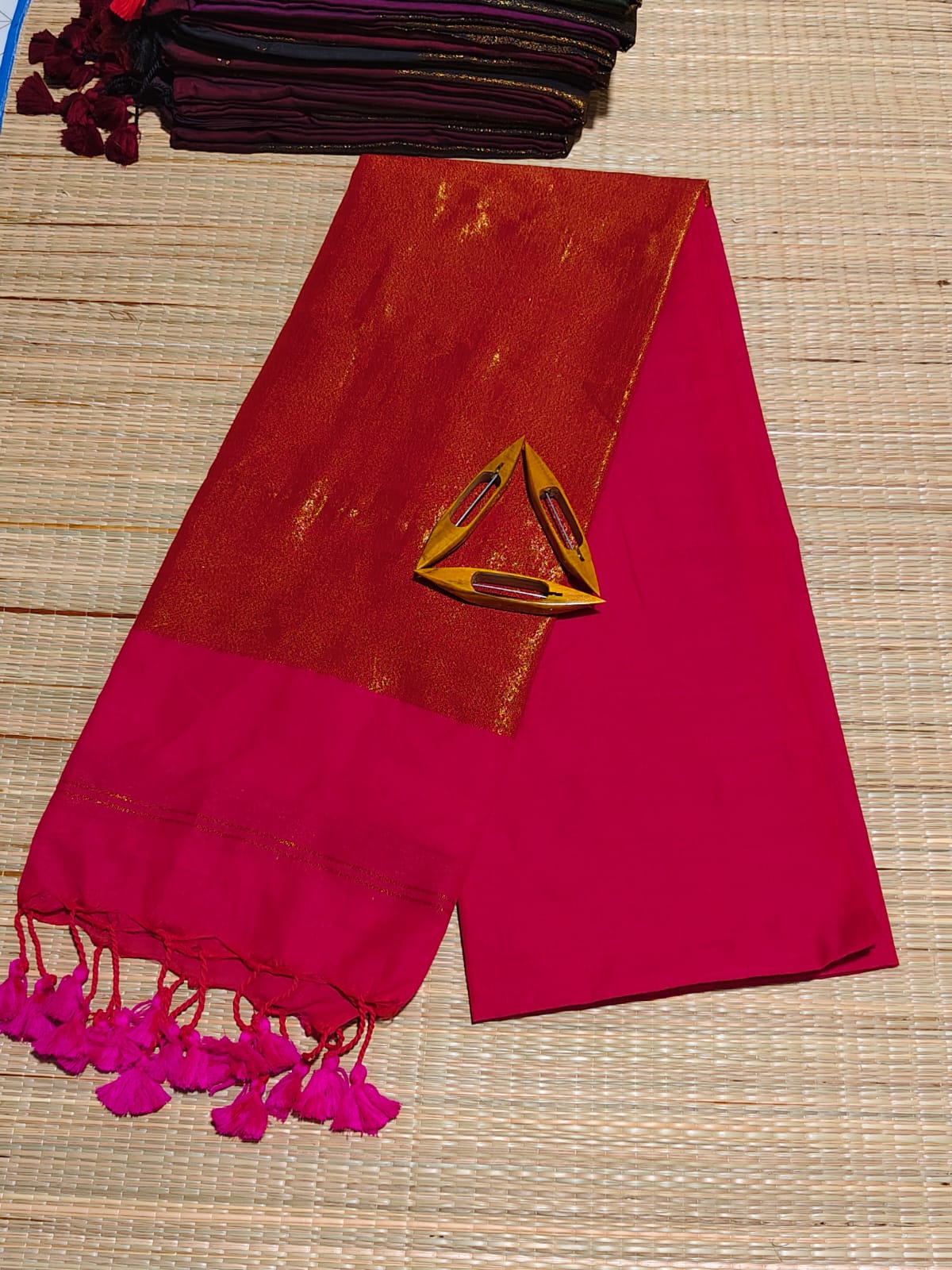 Celebrity Inspired Khadi Cotton Saree – Zari Pallu with Border & Blouse - Pink