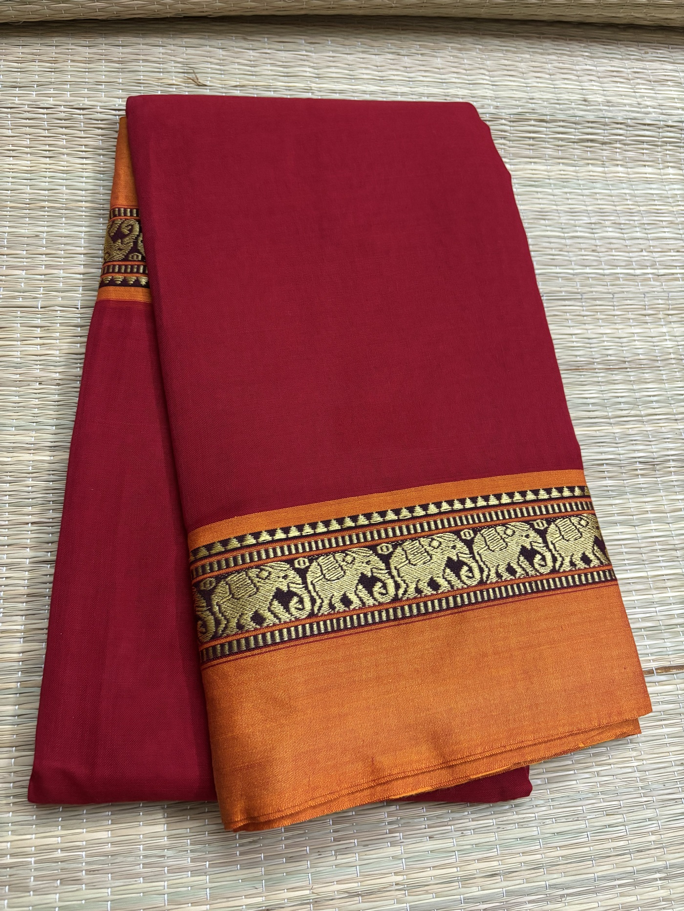 Narayanpet Cotton Saree – Small Elephant Border with Running Blouse