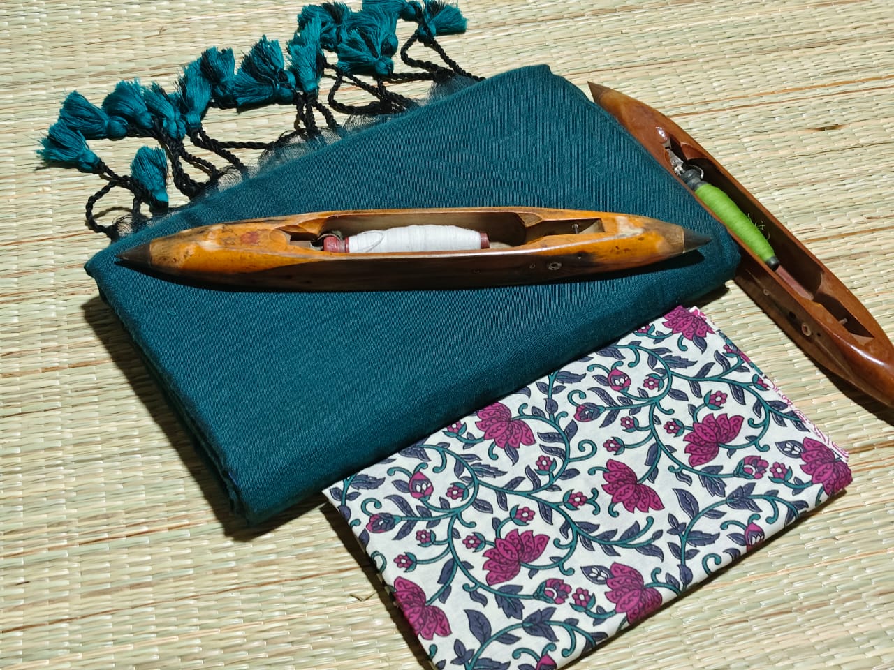 Plain Khadi Cotton Saree with Kalamkari Blouse – Running Blouse Included